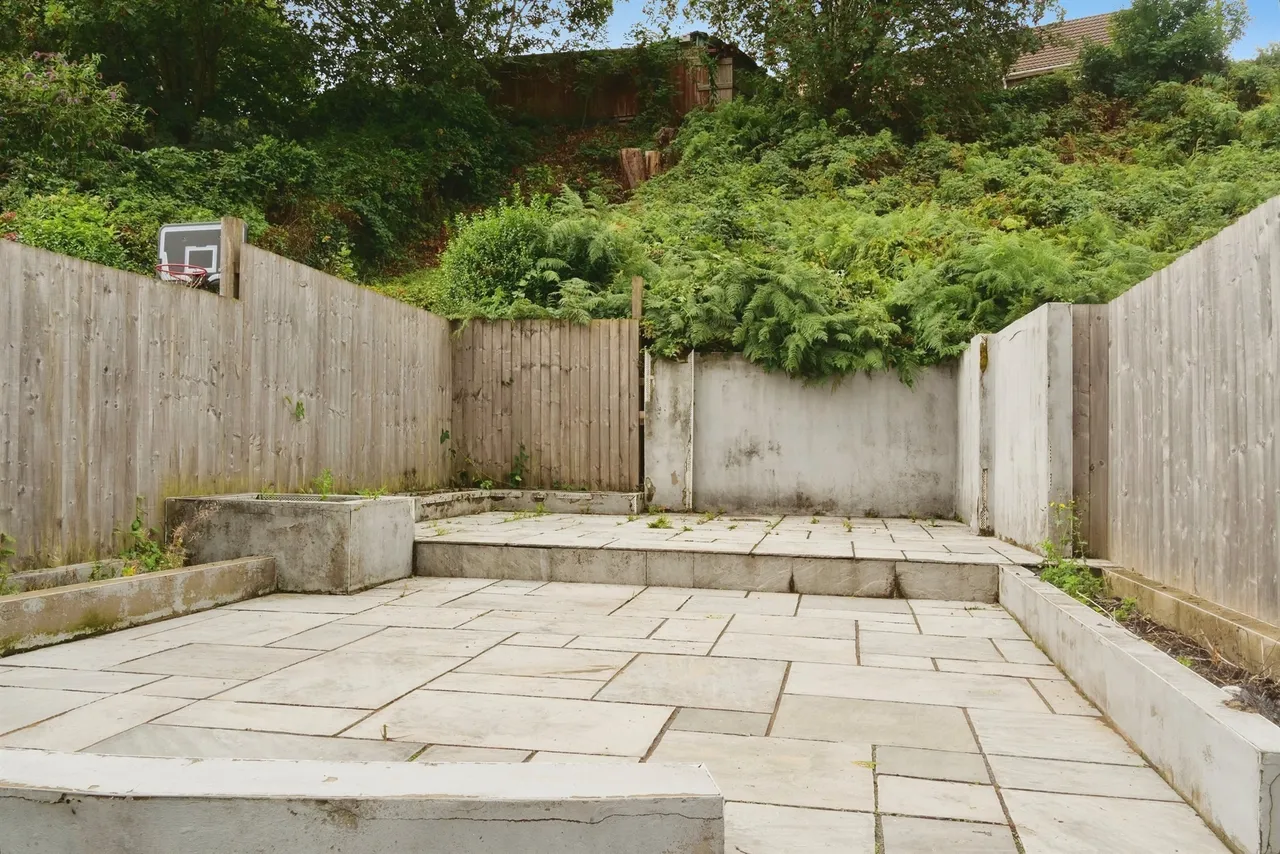 Oakfield Terrace, Tonypandy, CF40, photo 15
