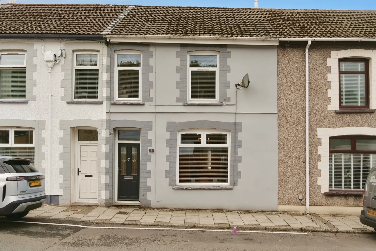 2 bed house for sale, Oakfield Terrace, Tonypandy, CF40
