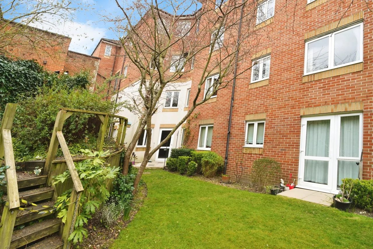 Highfield Lane, Southampton, SO17, photo 17