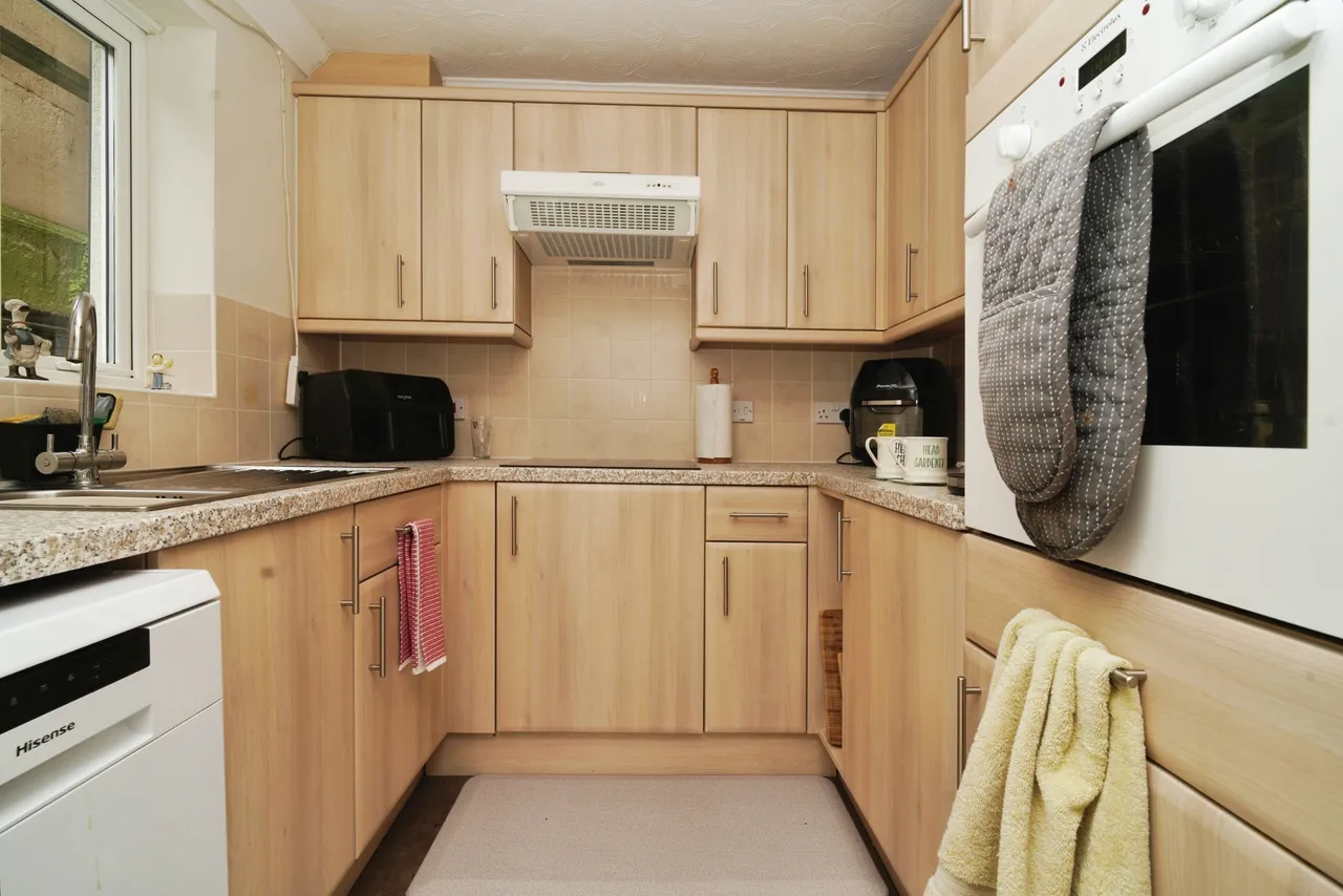 Highfield Lane, Southampton, SO17, photo 10