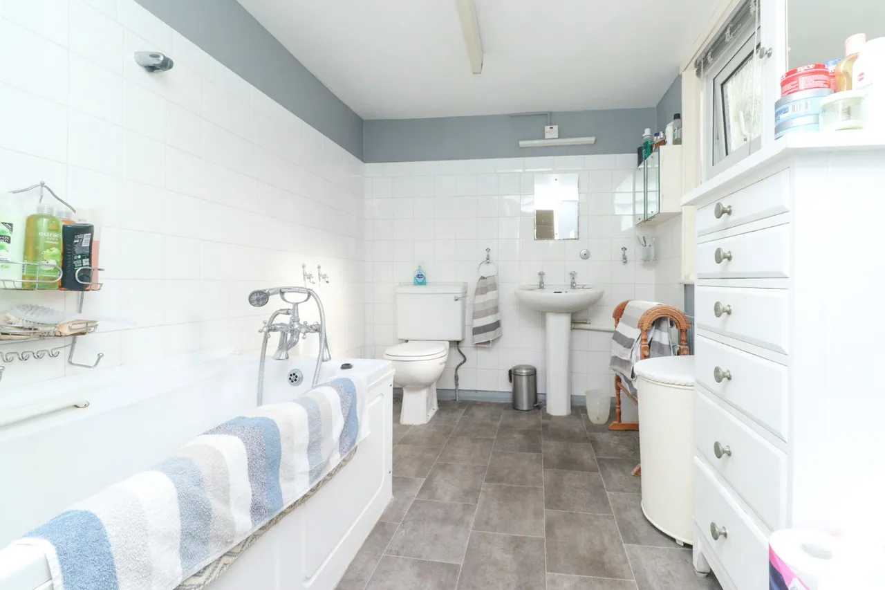 Bath Road, Margate, CT9, photo 9