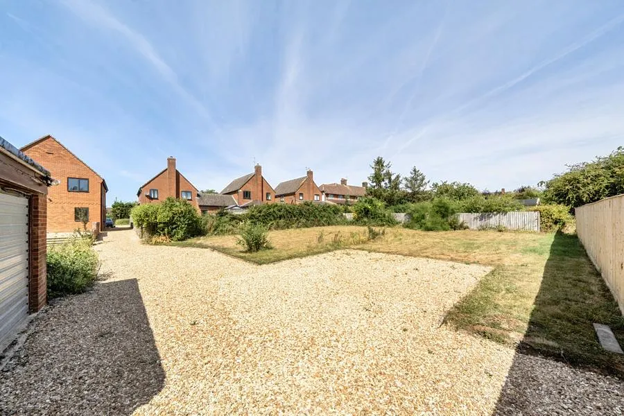 Grendon Road, Edgcott, HP18, photo 16