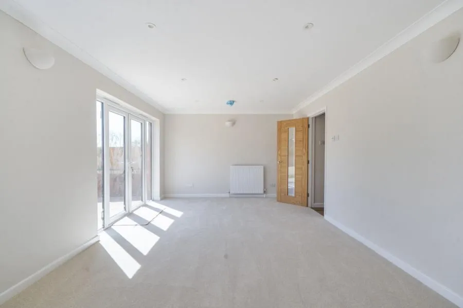 Grendon Road, Edgcott, HP18, photo 2