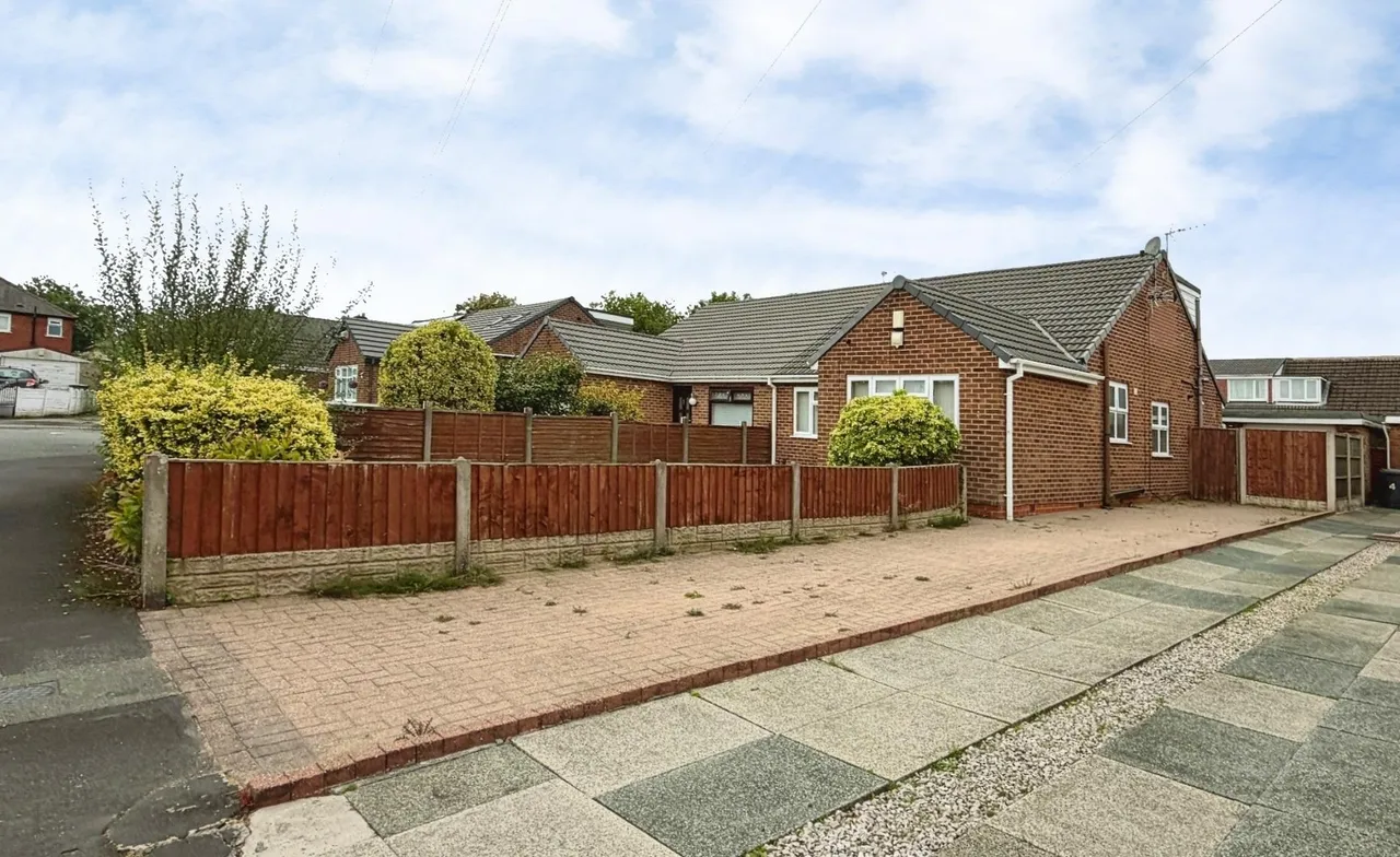 4 bed house for sale, Malvern Avenue, Hindley Green, WN2