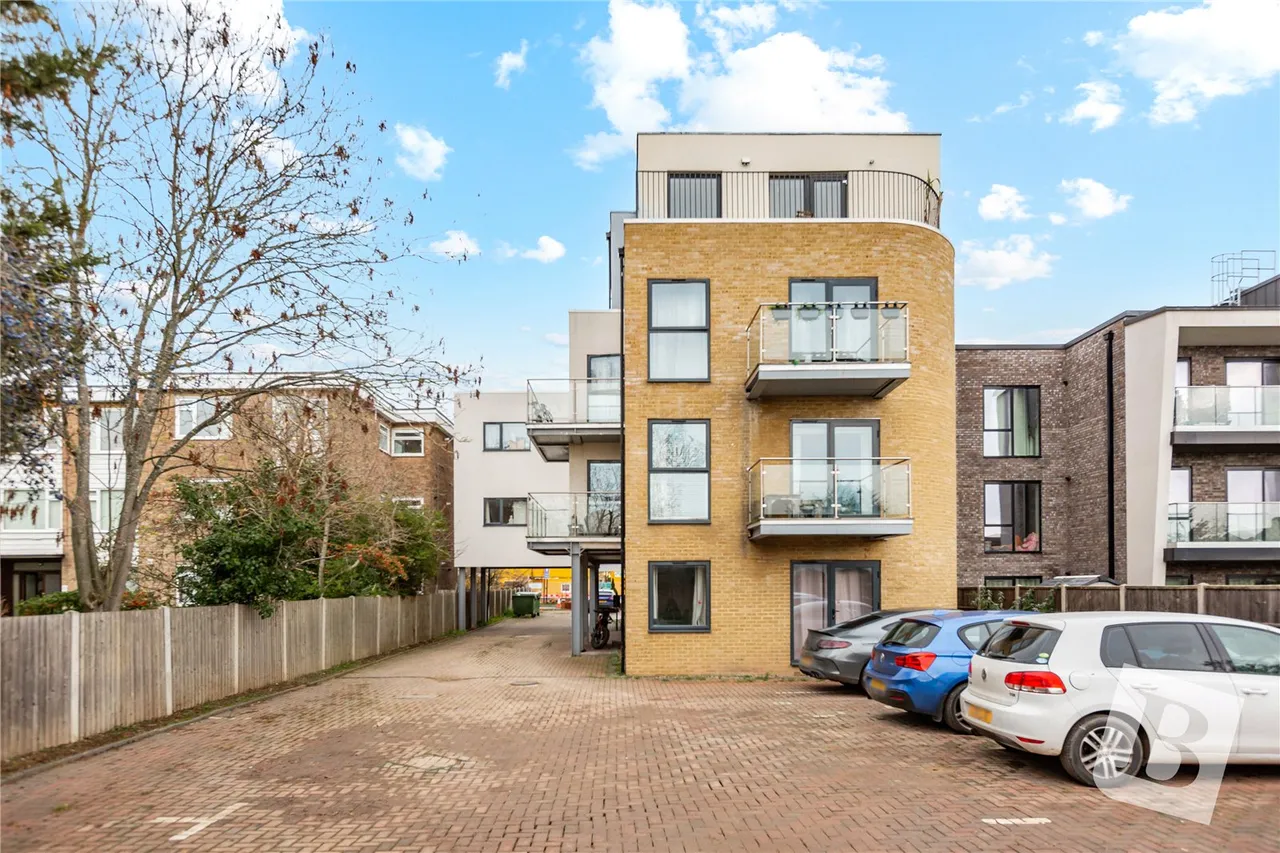 Carla Court, 80 Southend Arterial Road, Romford, RM2, photo 11