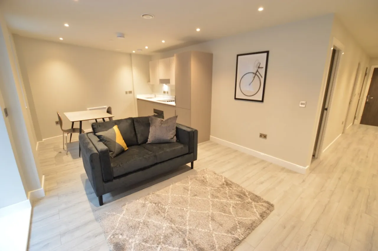 Petersfield Ave, Slough, SL2, photo 6
