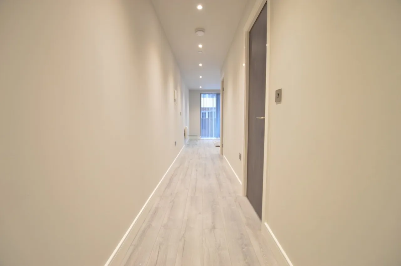 Petersfield Ave, Slough, SL2, photo 3