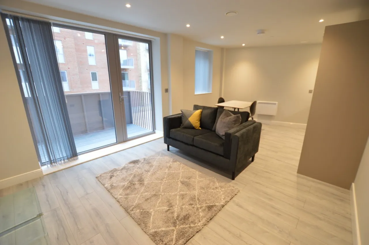 Petersfield Ave, Slough, SL2, photo 5