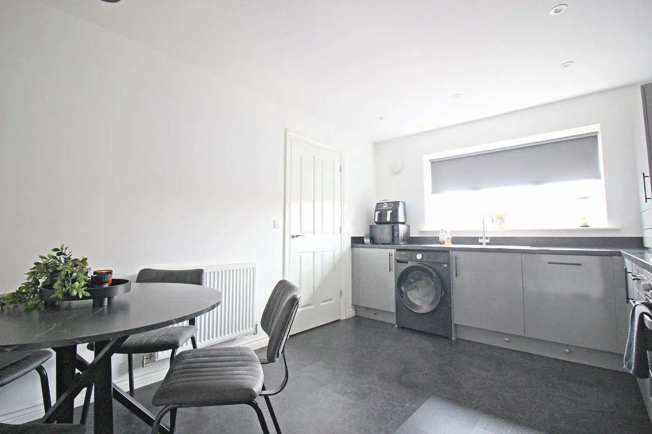 Willington Close, Hetton le Hole, DH5, photo 3
