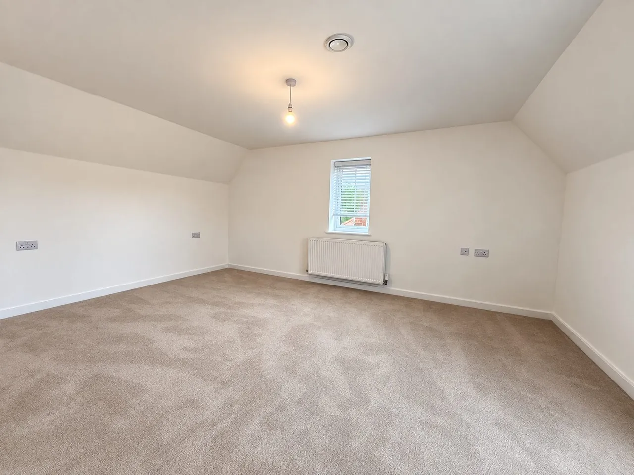 The Winslow Station Road, Bow Brickhill, MK17, photo 8