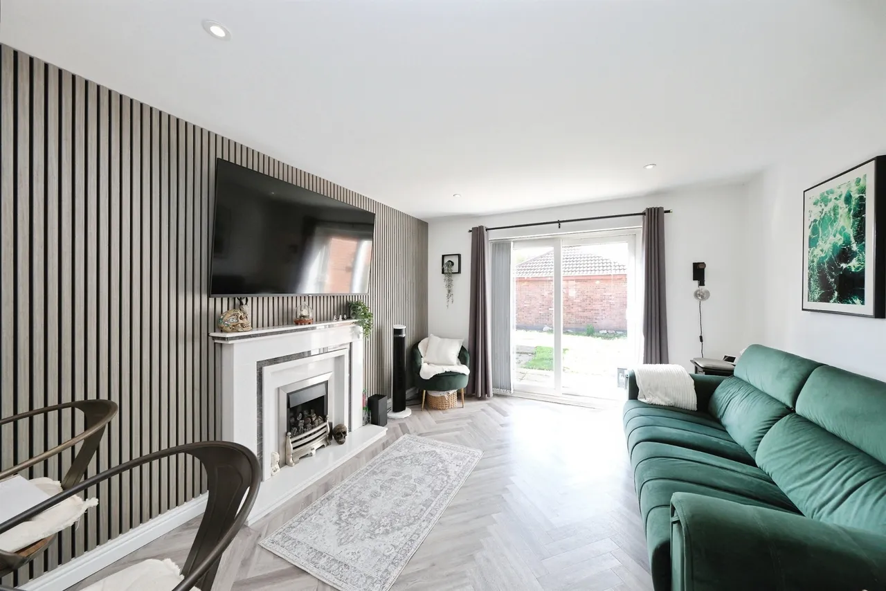 Sawmand Close, Long Eaton, NG10, photo 13