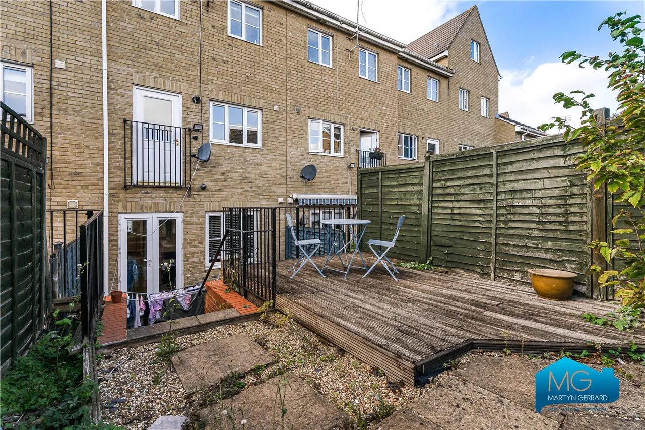 Halton Close, Friern Barnet, N11, photo 20