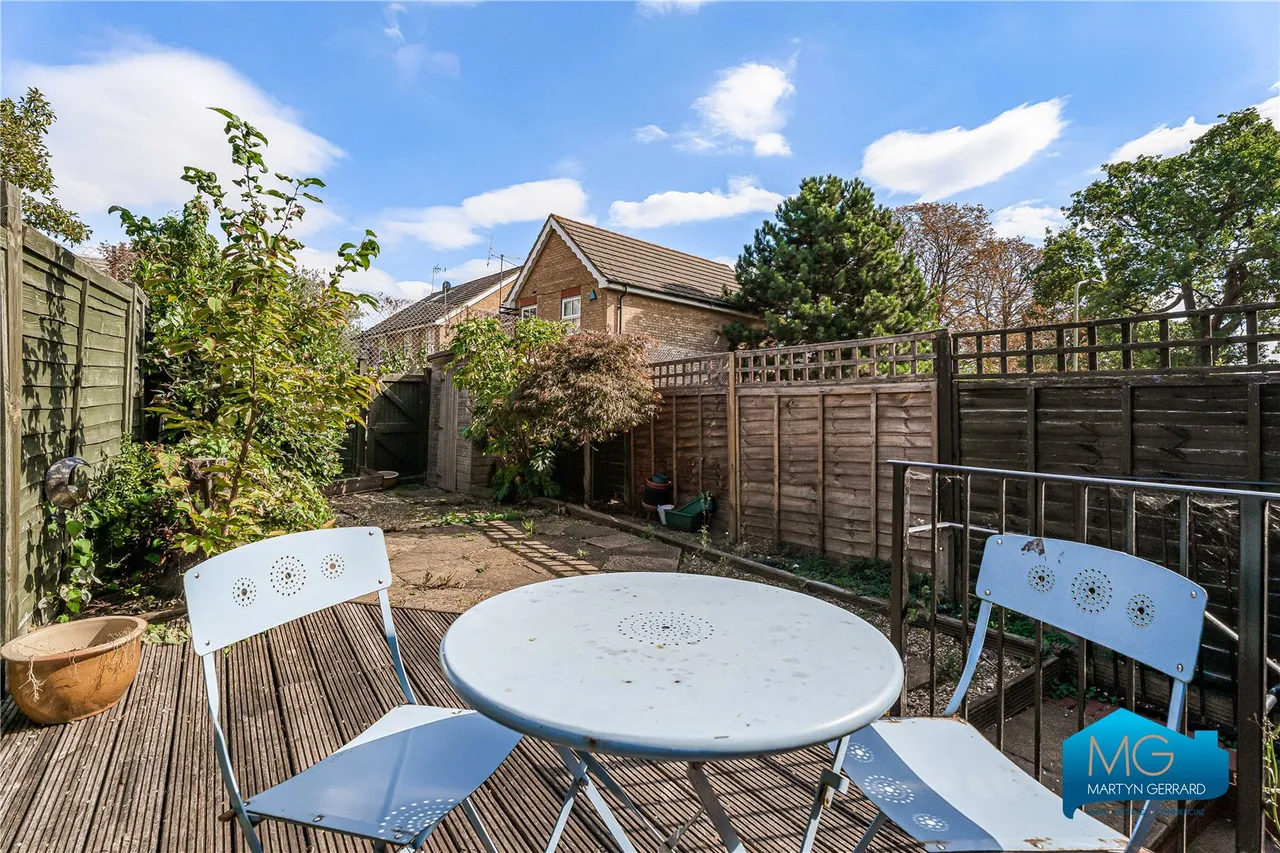 Halton Close, Friern Barnet, N11, photo 18