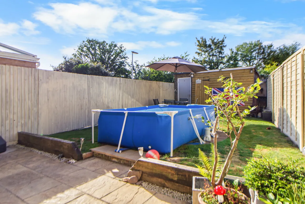 Holtye Road, East Grinstead, RH19, photo 13