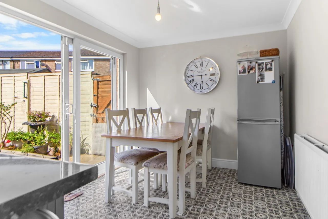 Holtye Road, East Grinstead, RH19, photo 4