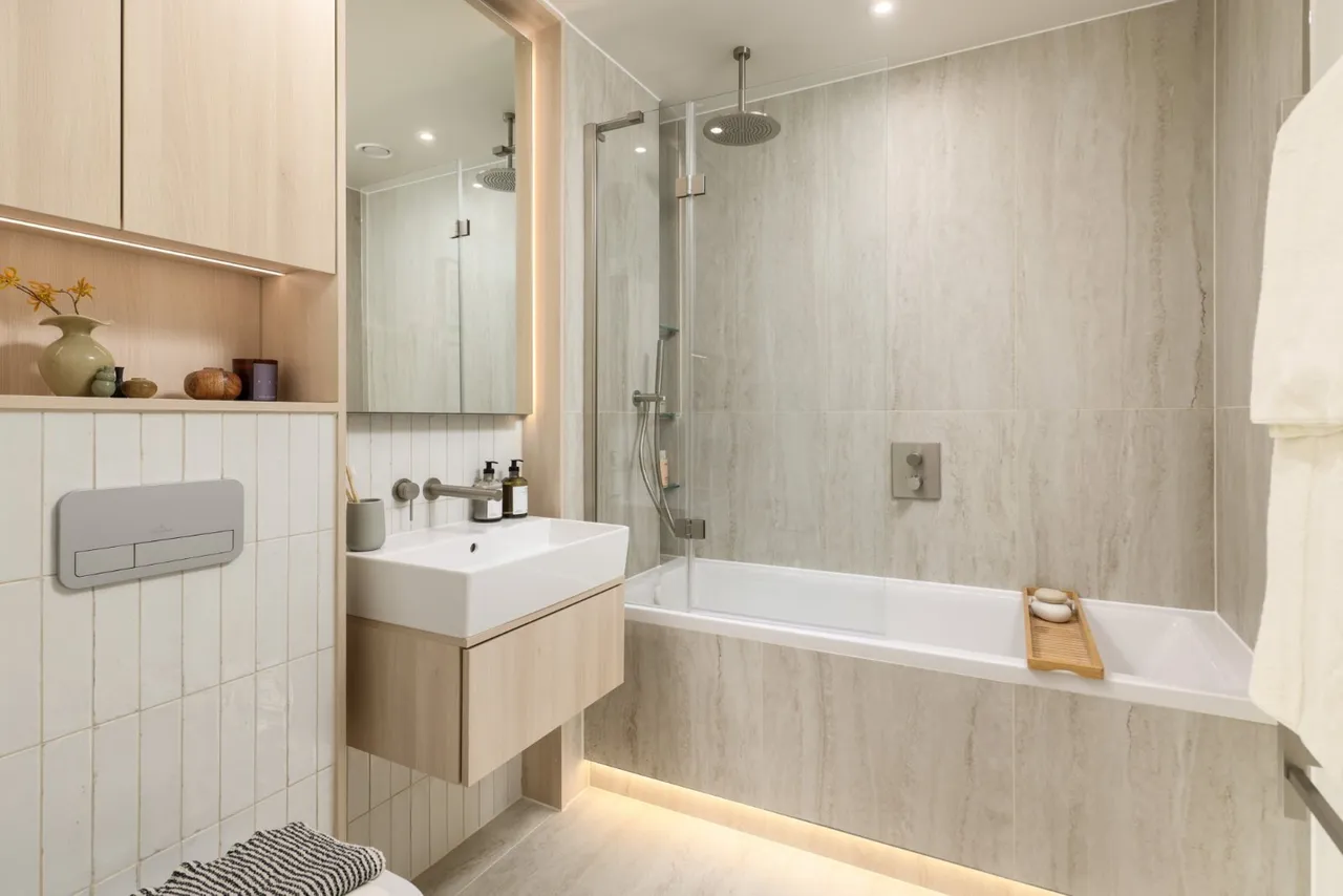 Hartfield Road, London, SW19, photo 5