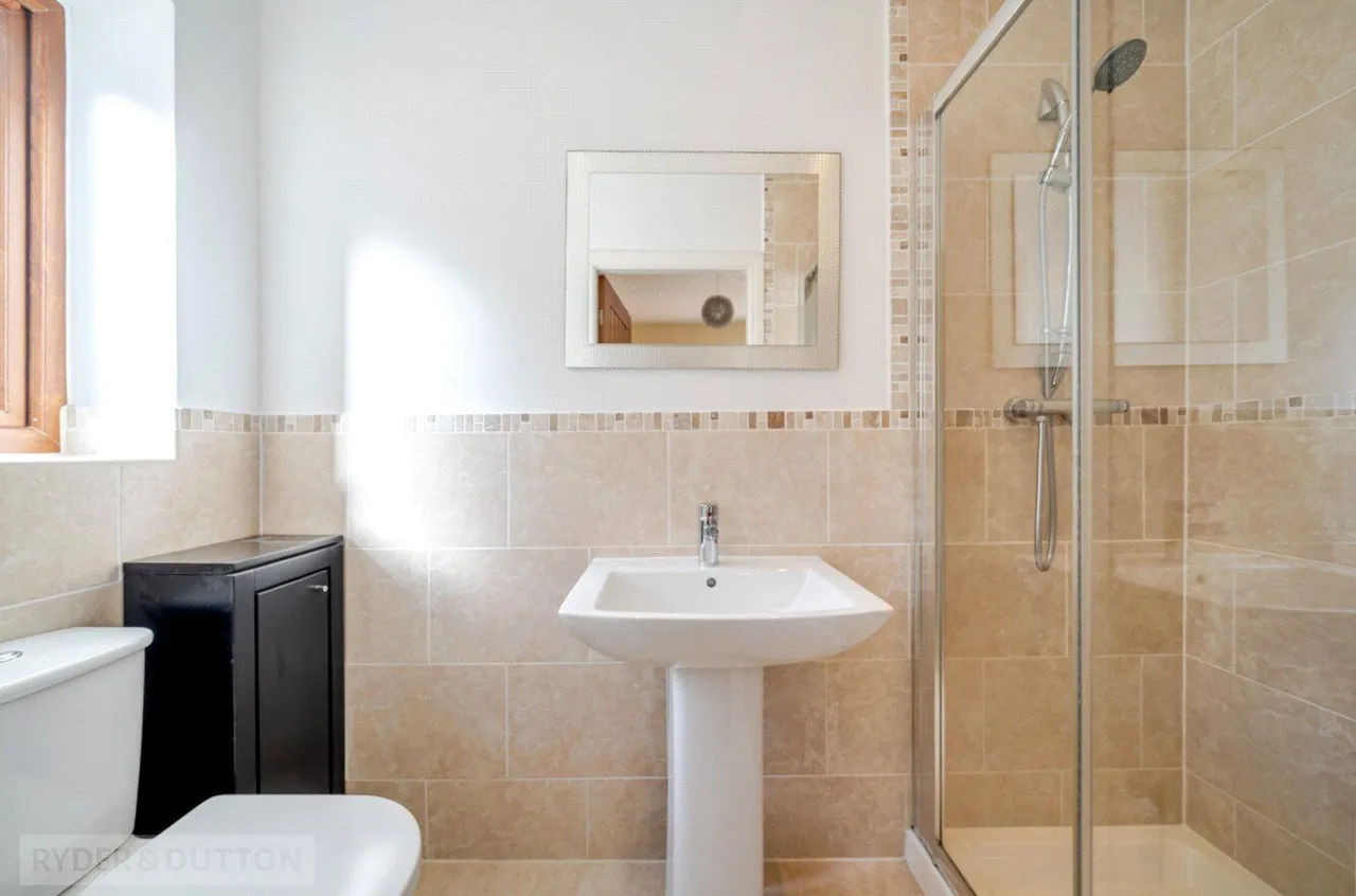 Low Crompton Road, Royton, OL2, photo 22