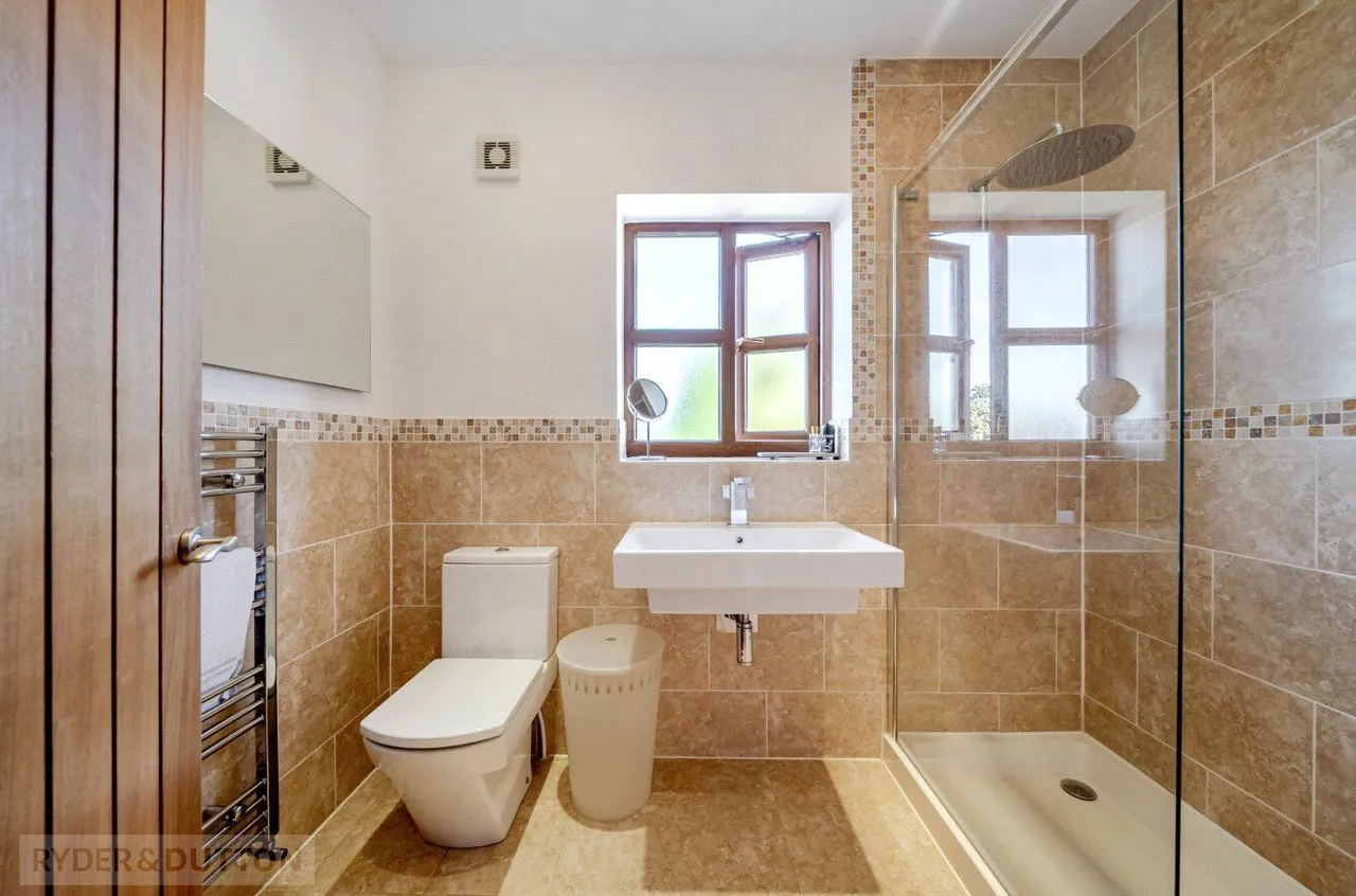 Low Crompton Road, Royton, OL2, photo 20
