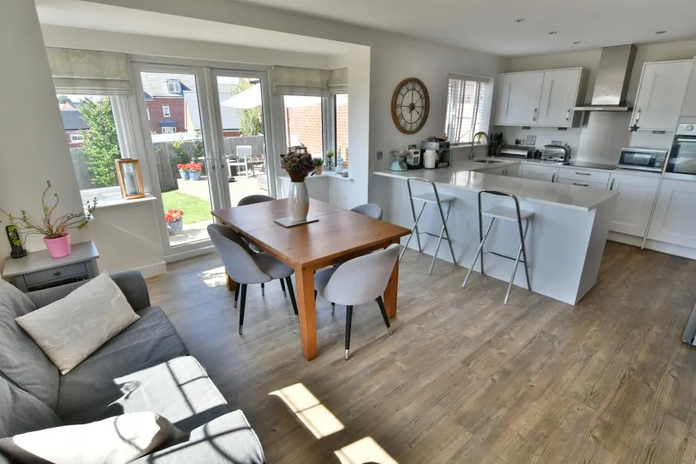 Campion Gardens, Wimborne, BH21, photo 8