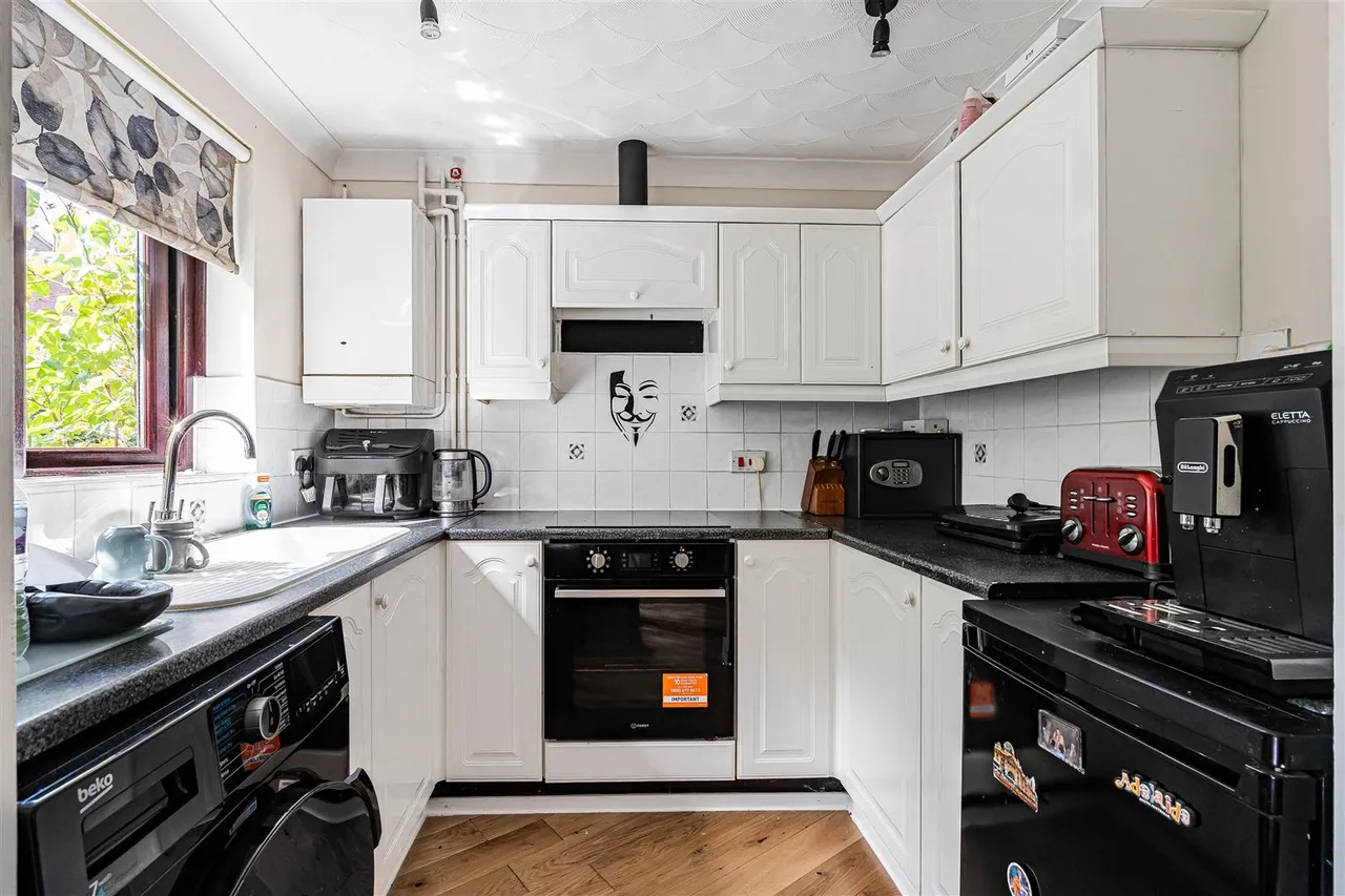 Janus Close, Haverhill, CB9, photo 23