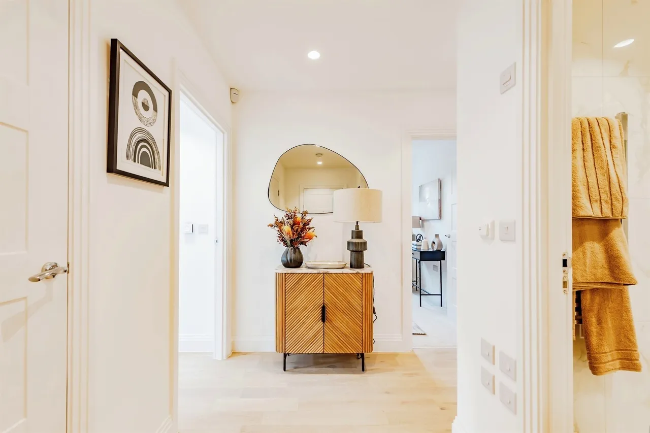 Oakhurst, East Grinstead, photo 9