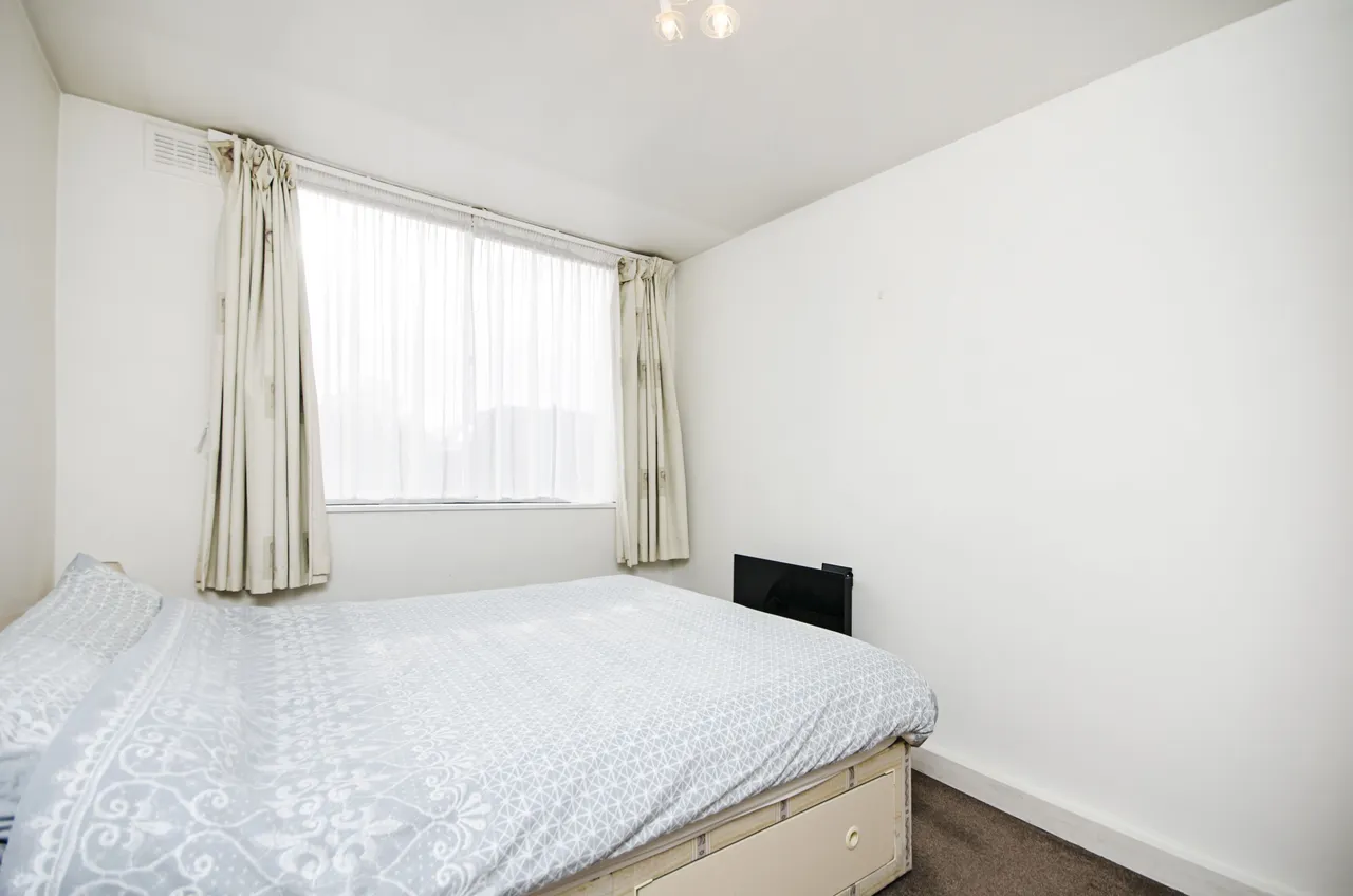 28 Dinerman Court, 38-42 Boundary Road, London, photo 4