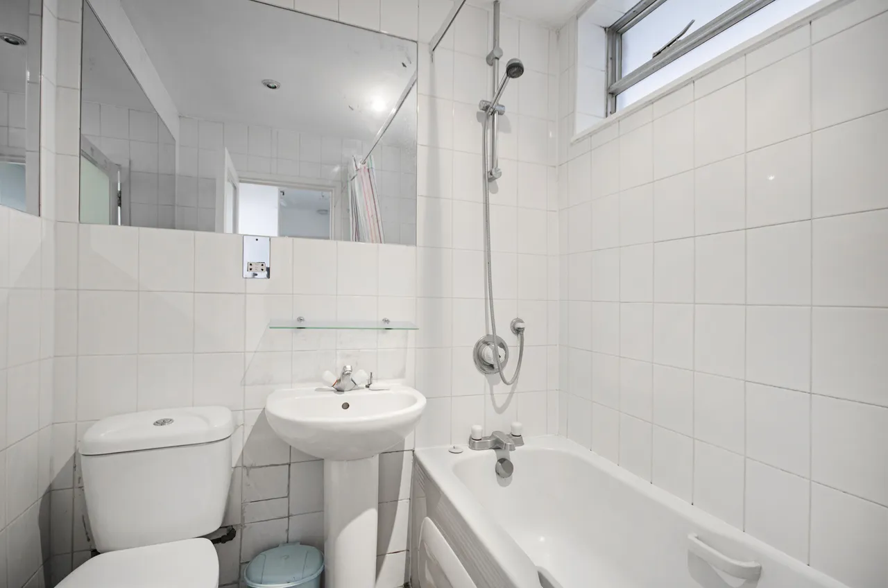 28 Dinerman Court, 38-42 Boundary Road, London, photo 5