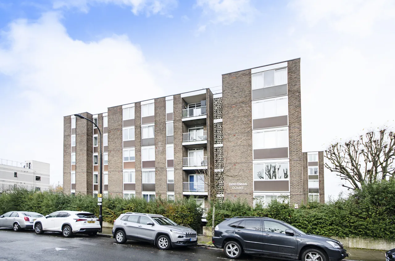 1 bed flat to rent — 28 Dinerman Court, 38-42 Boundary Road, London