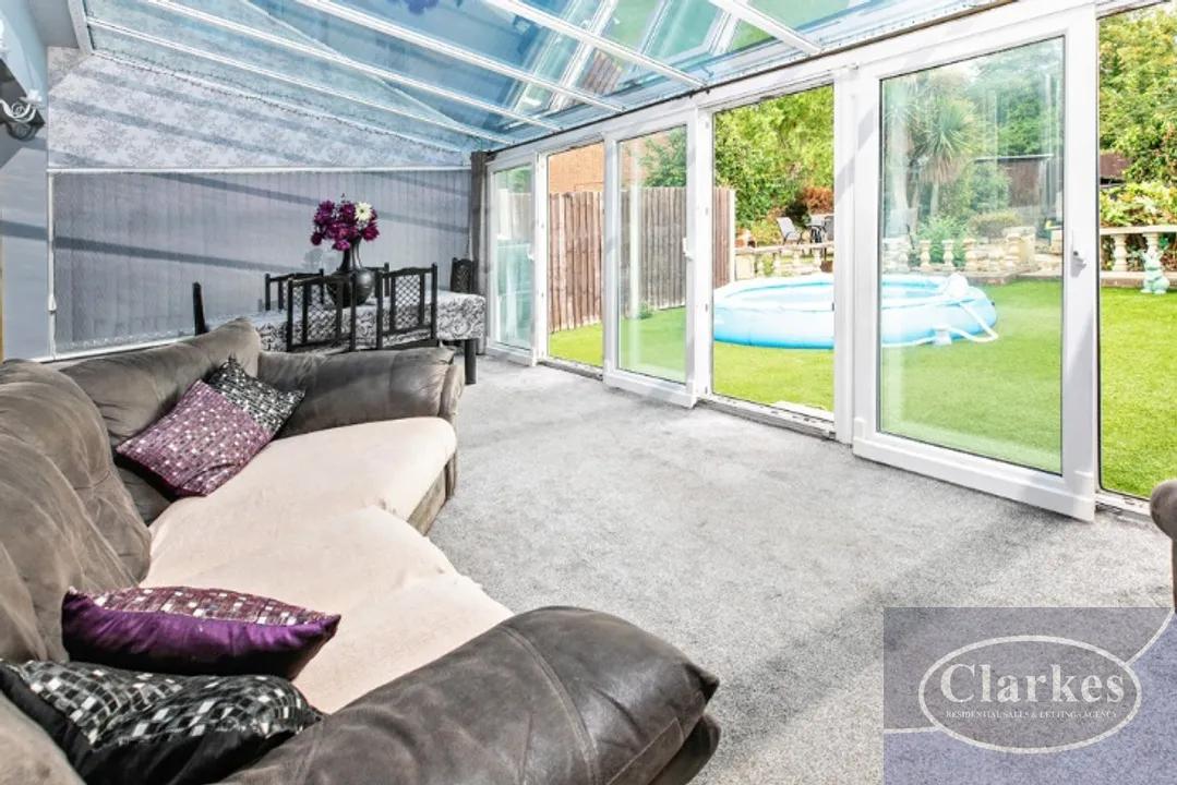 Andrews Close, Bournemouth, photo 7