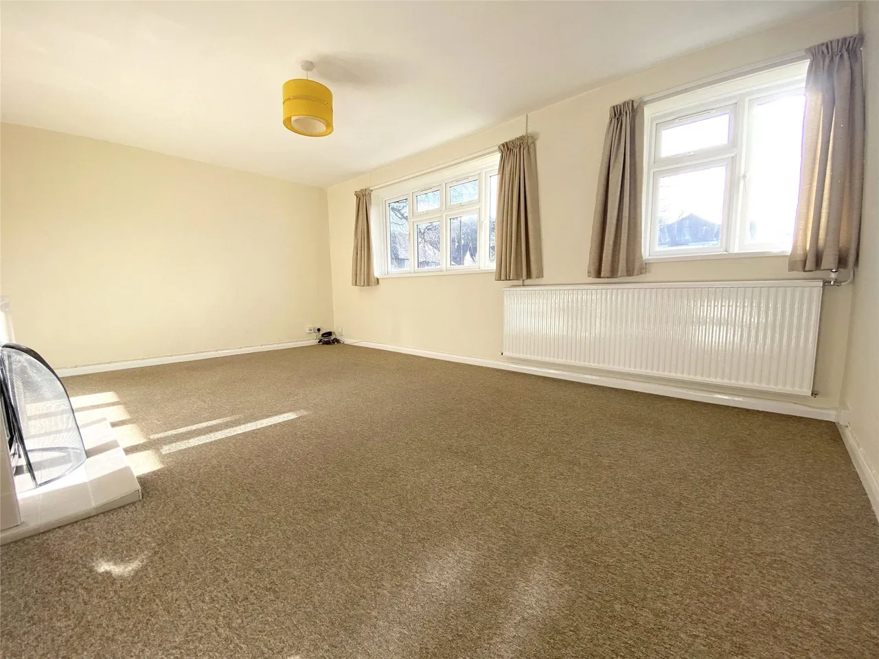 St Pauls Road West, RH4, photo 2