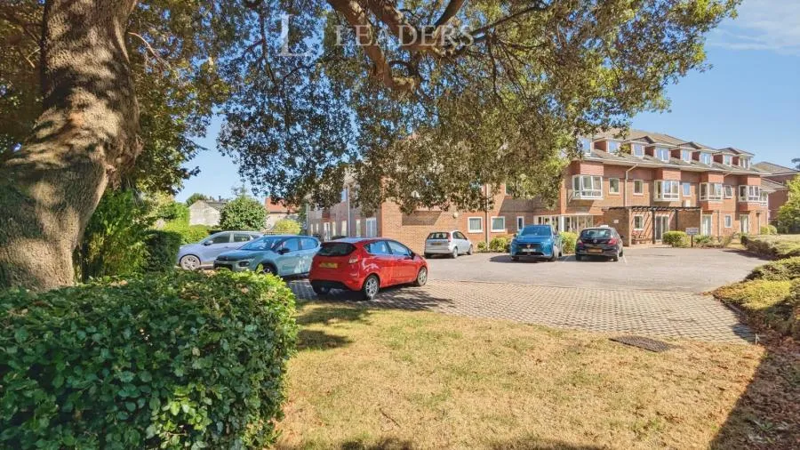 Horndean Road, Emsworth, PO10, photo 10