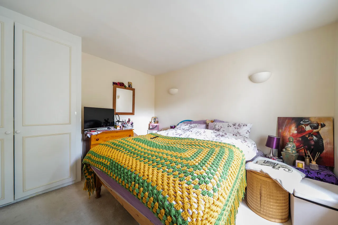 2 Thurlow Court, 122 Thurlow Park Road, London, photo 11