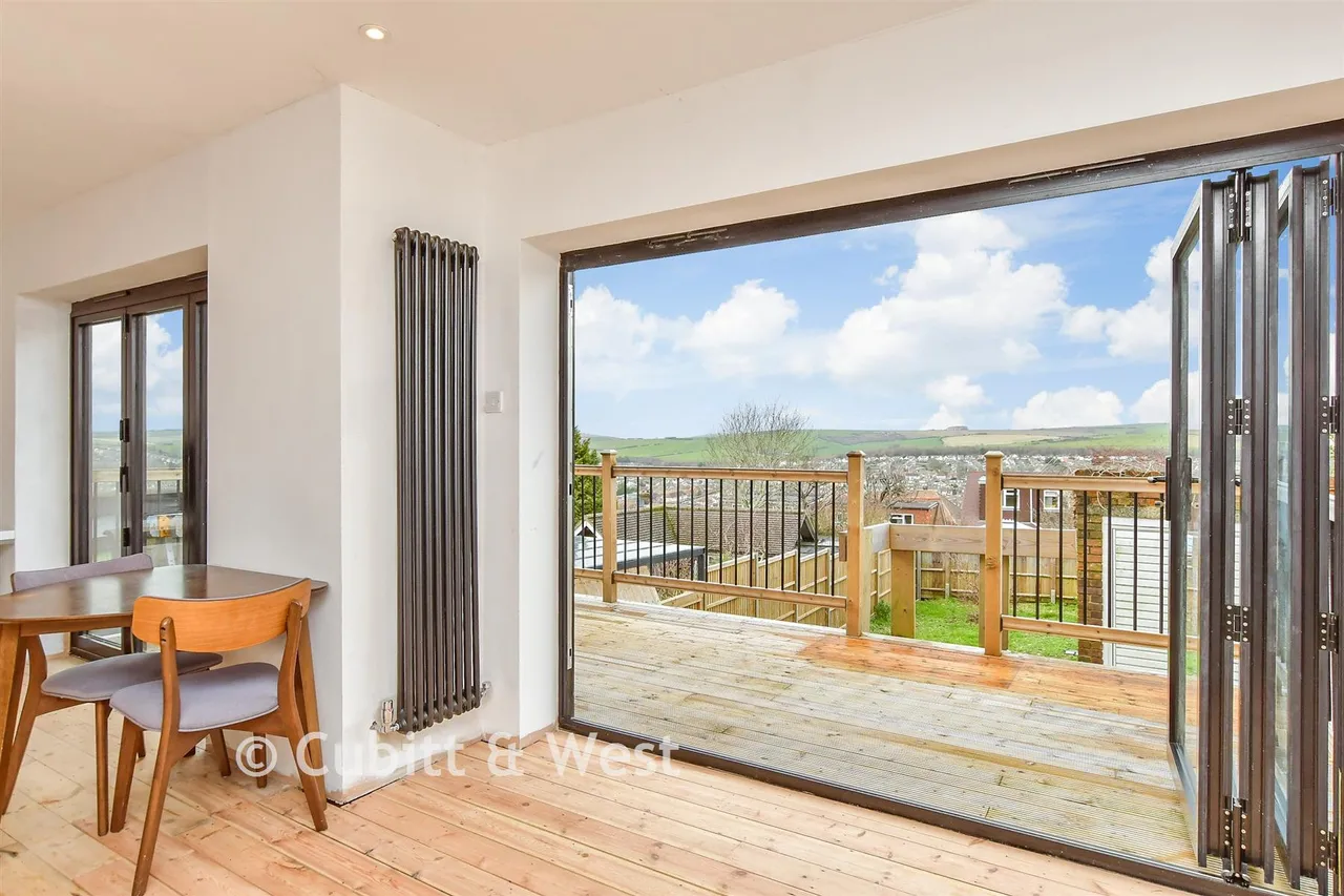 Woodbourne Avenue, Patcham, BN1, photo 2