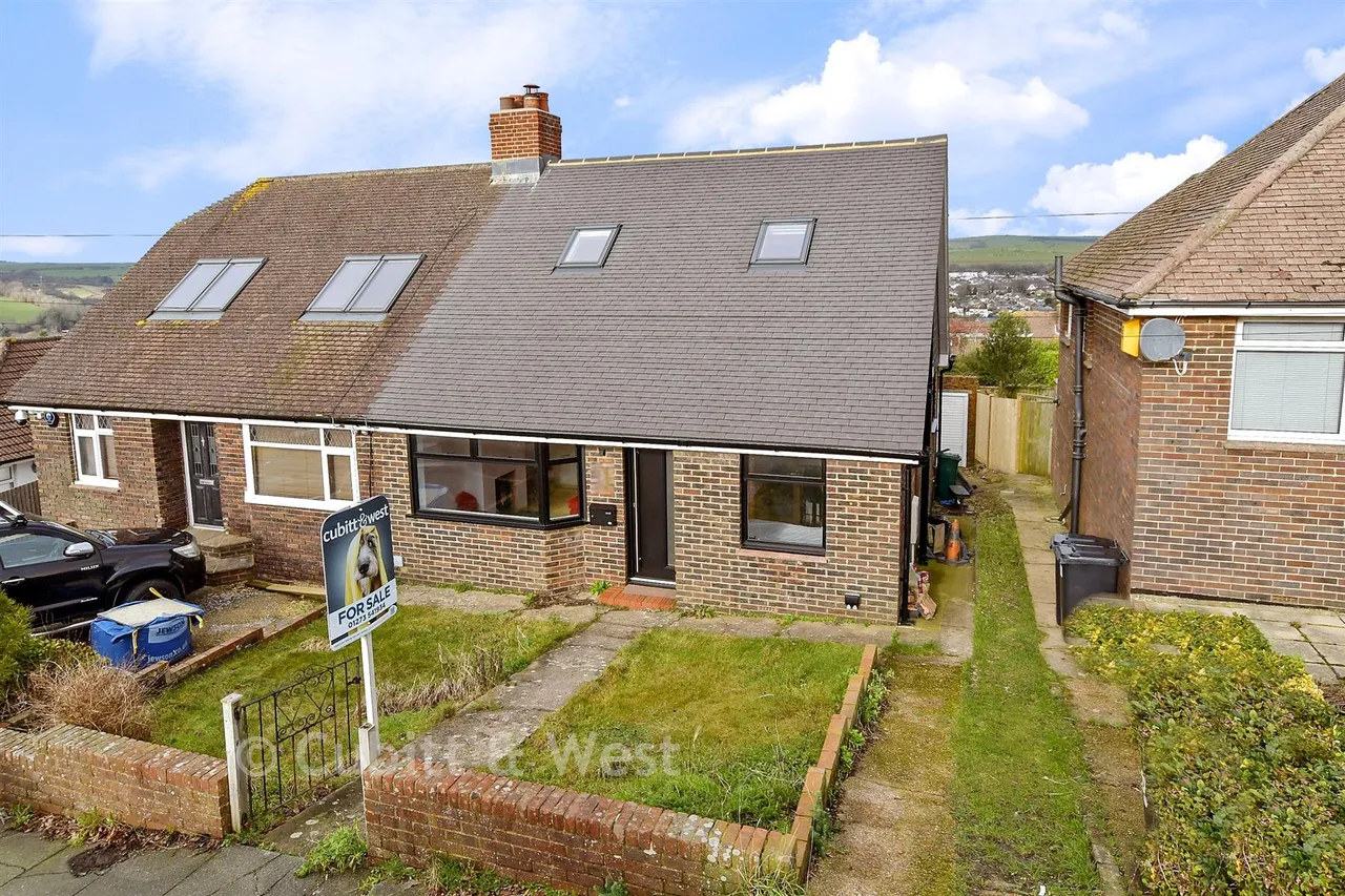 3 bed house for sale, Woodbourne Avenue, Patcham, BN1