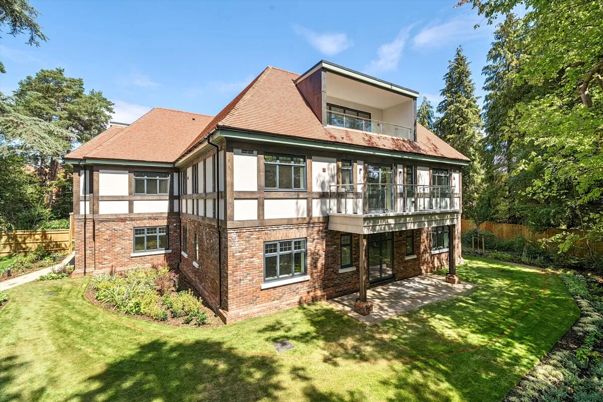 Holly Bank Road, Woking, GU22, photo 8