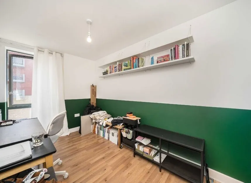 Salk Close, Colindale, NW9, photo 4