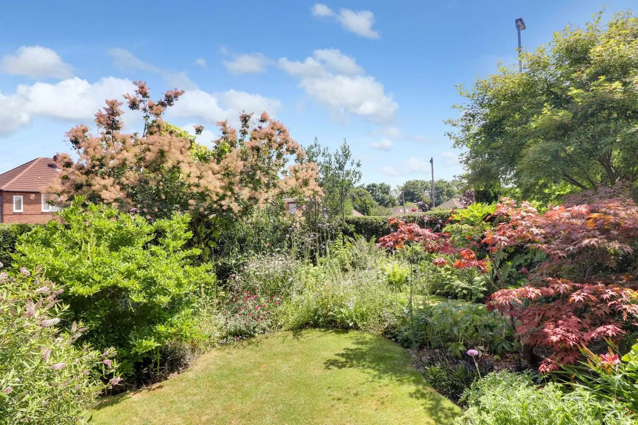 Pendas Way, Crossgates, LS15, photo 29