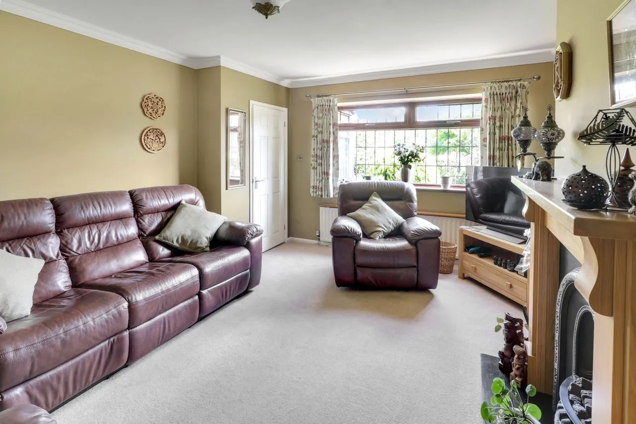 Pendas Way, Crossgates, LS15, photo 5