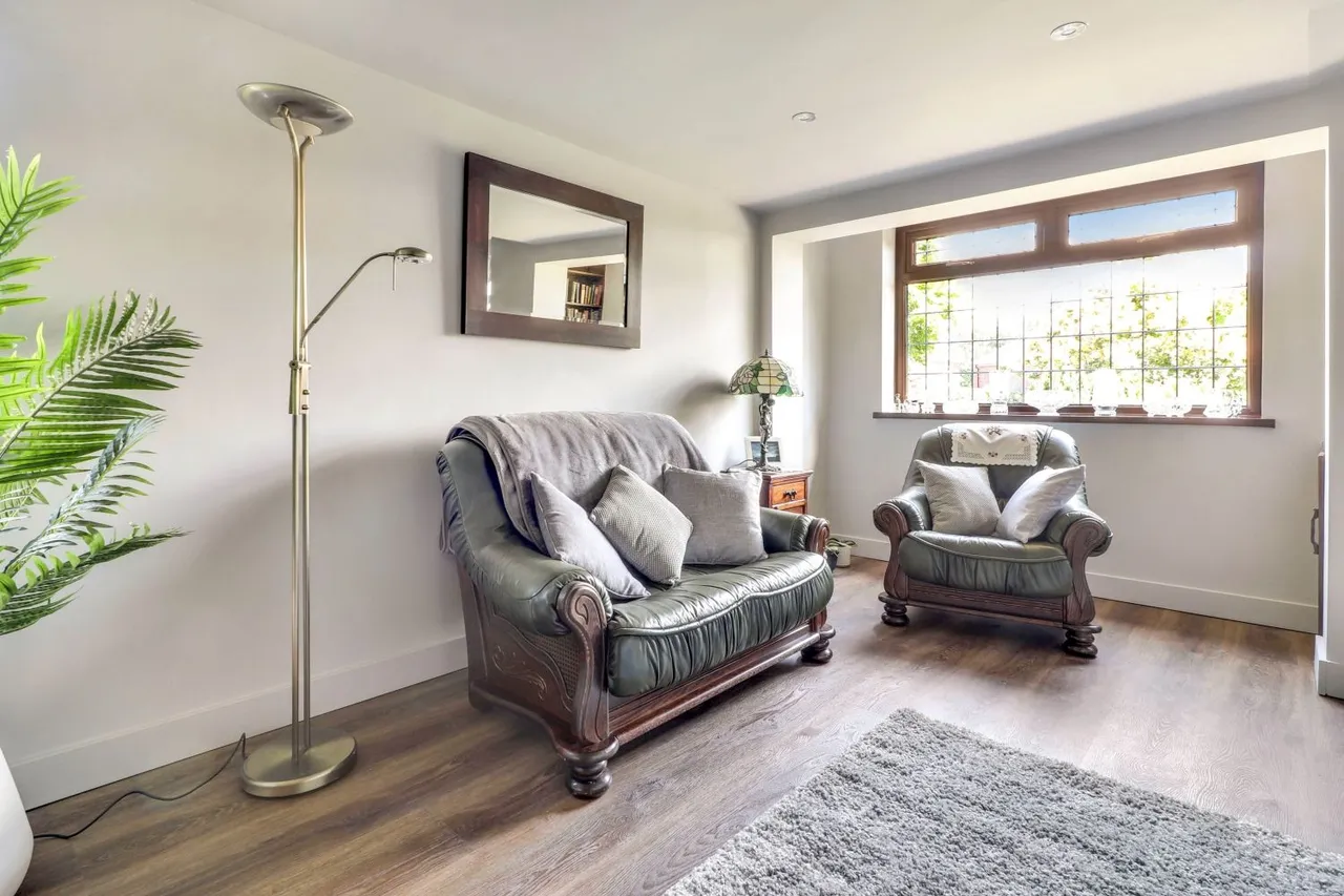 Pendas Way, Crossgates, LS15, photo 13