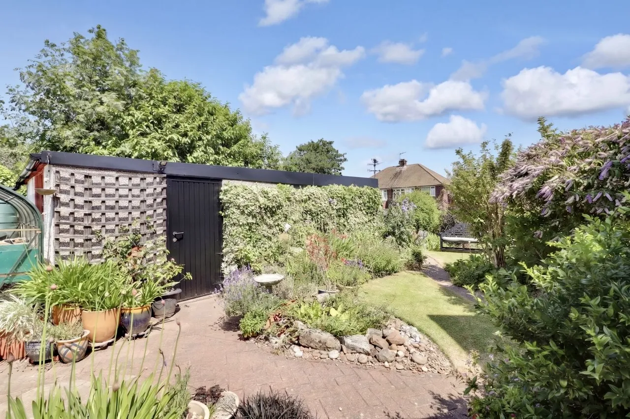 Pendas Way, Crossgates, LS15, photo 27