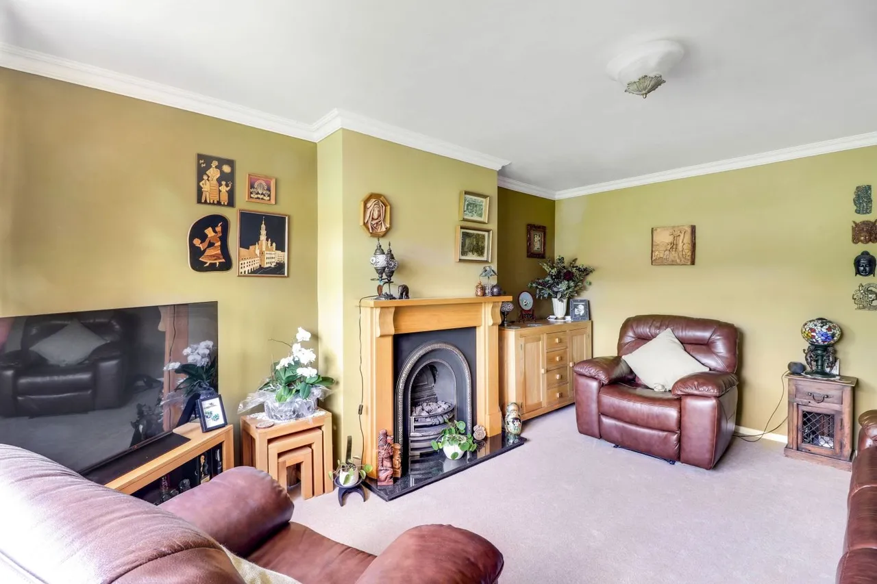 Pendas Way, Crossgates, LS15, photo 6