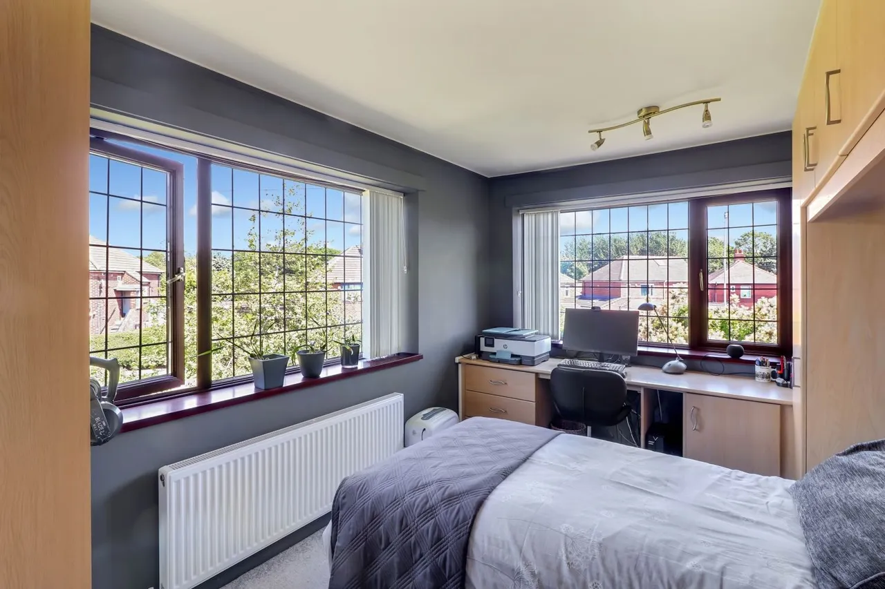 Pendas Way, Crossgates, LS15, photo 23