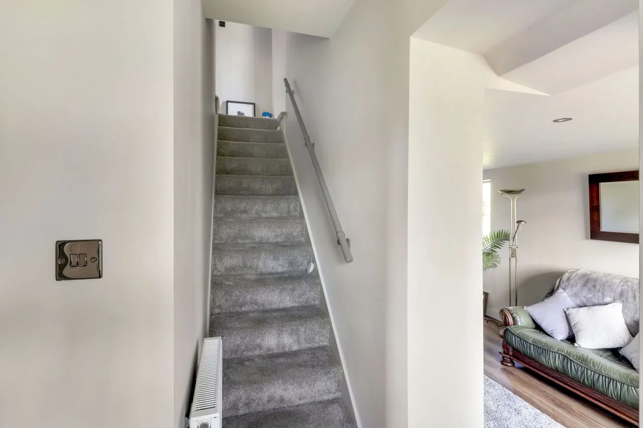 Pendas Way, Crossgates, LS15, photo 14