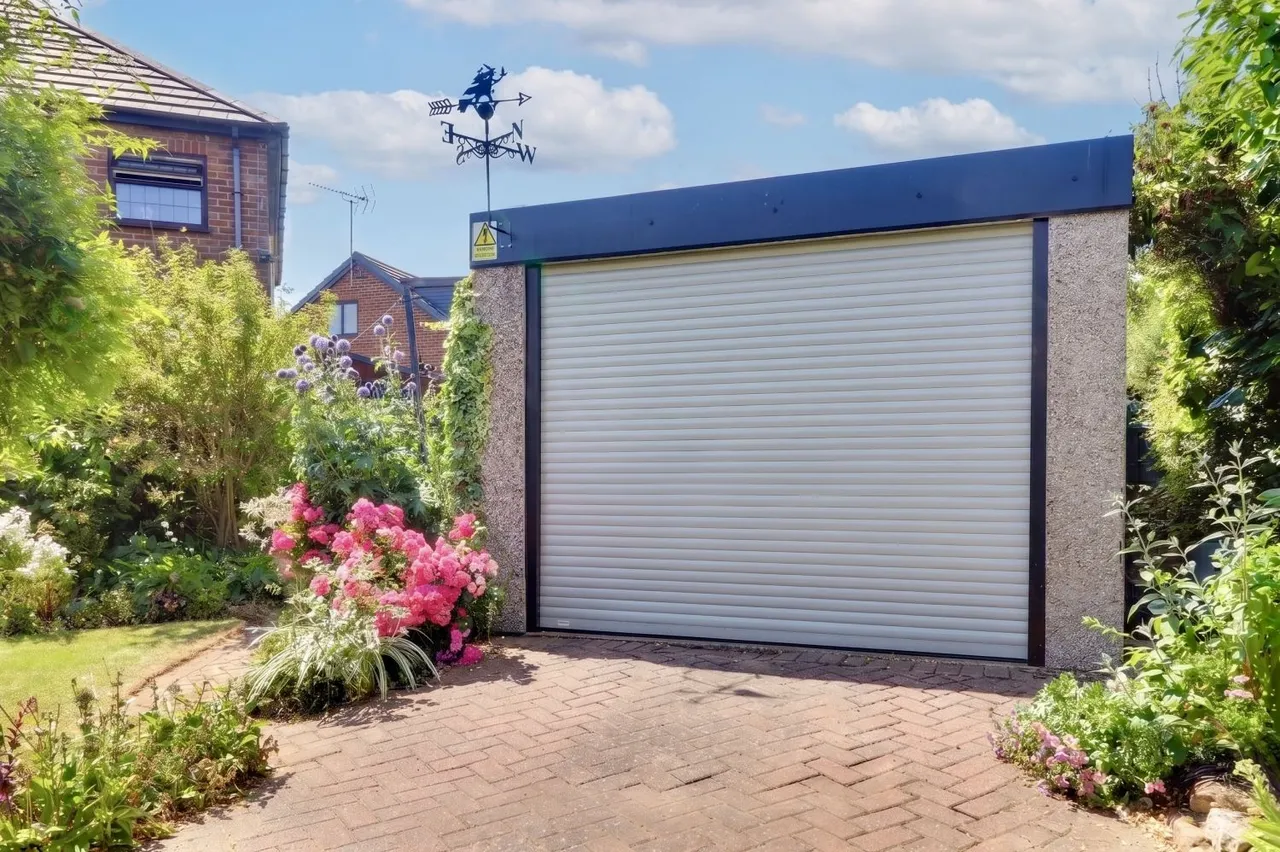 Pendas Way, Crossgates, LS15, photo 26