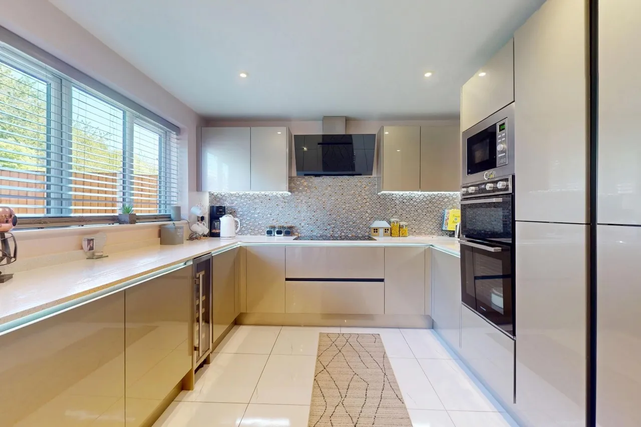 Cadman Drive, Cadman Drive, Priorslee TF2 9SD, photo 2