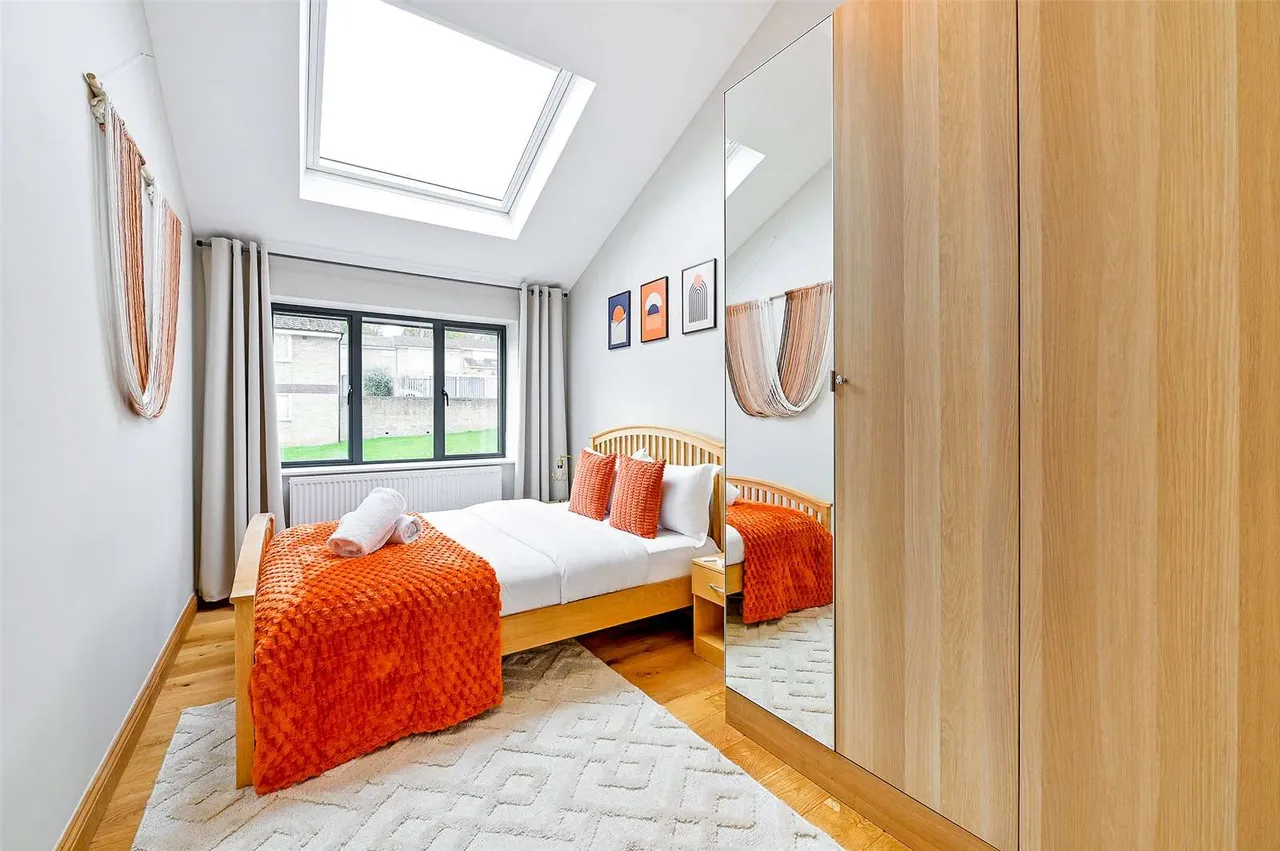 Luker Avenue, Henley-on-Thames, Oxfordshire, RG9 2HH, photo 11