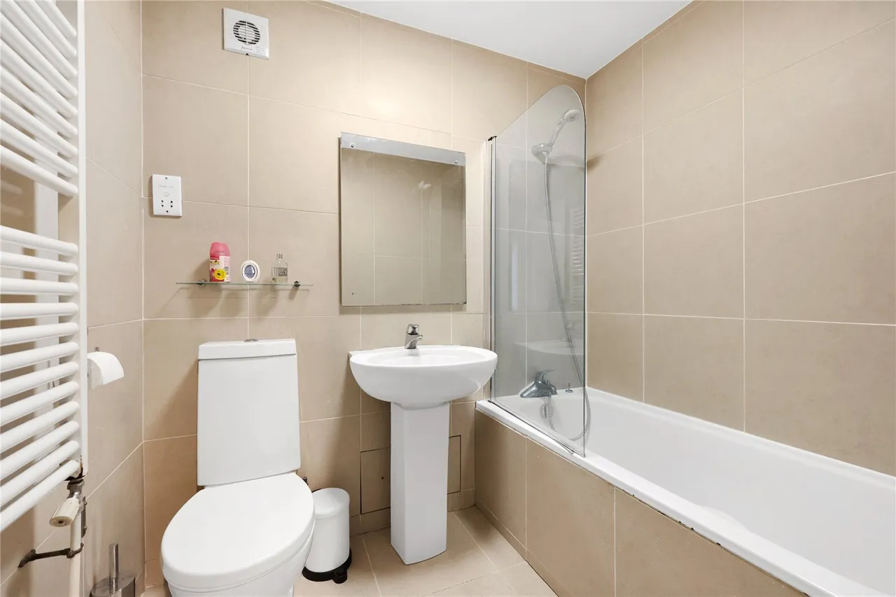 Britton Street, London, EC1M, photo 5