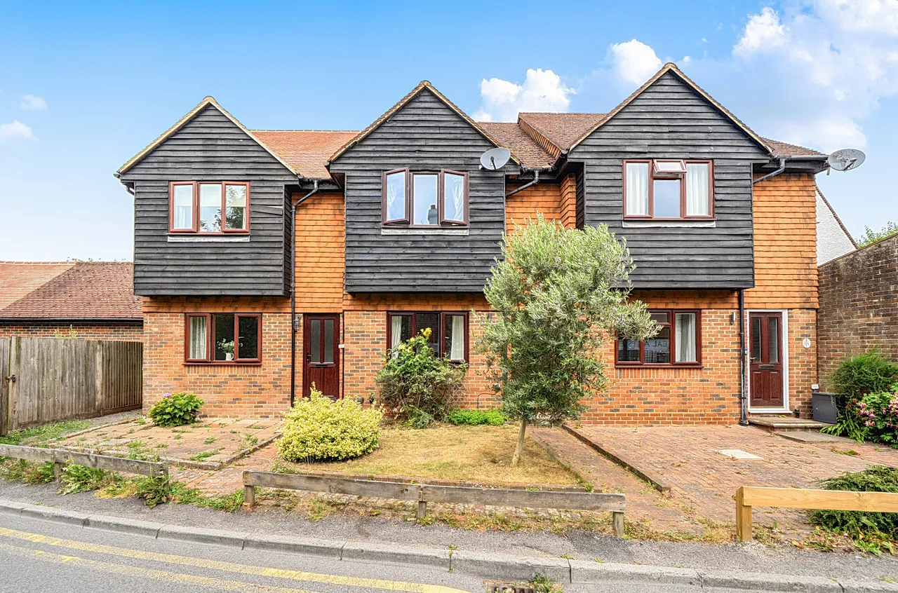 2 bed house for sale, Greyhound Lane, Wadhurst, TN5