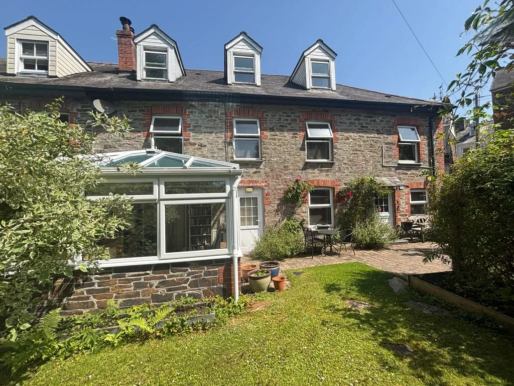 3 bed house for sale, Grenville Road, Lostwithiel, PL22