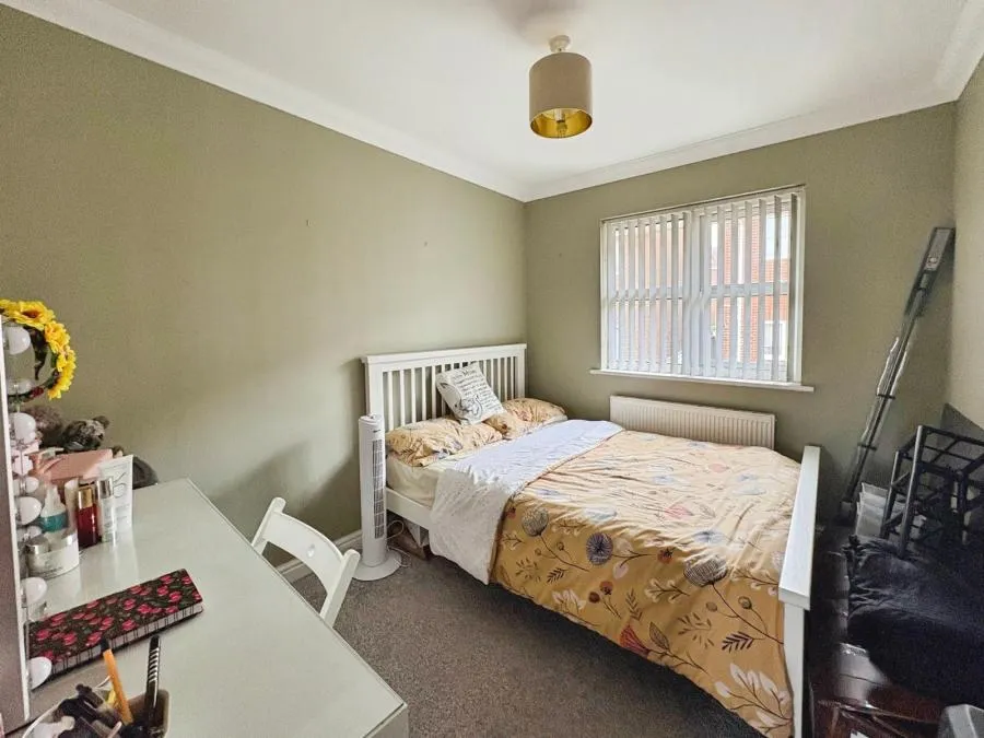 The Meadow, East Cowes, PO32, photo 11